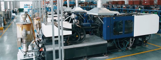 大世腳輪廠家注塑車(chē)間