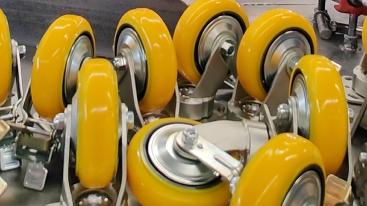 汽車改裝廠的腳輪困境如何靠專業(yè)廠家化解？